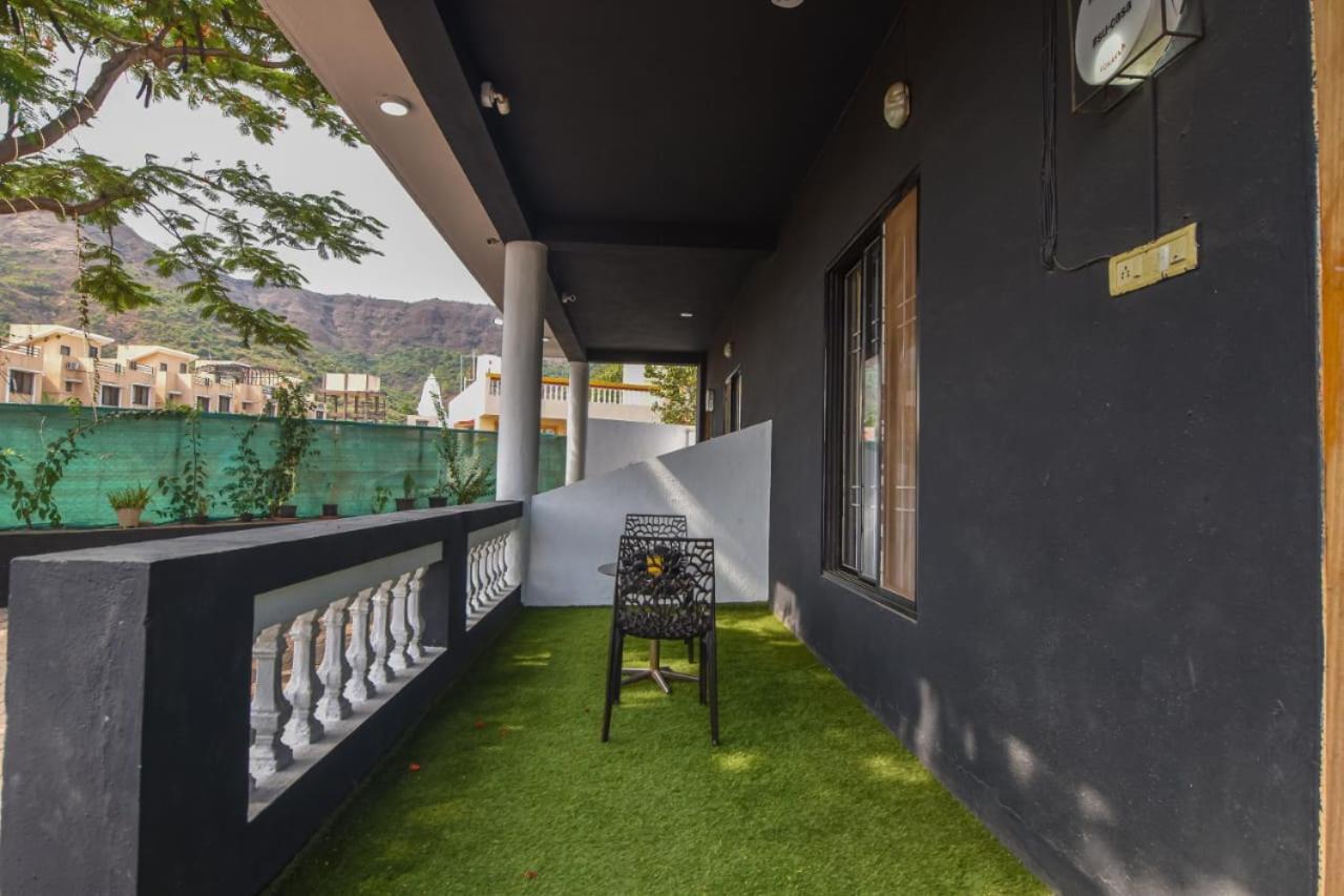 Empyrean Stay Ll 3Bhk Ll Black Horse Villa Ll Ac Ll Private Pool Ll Wifi II Lux Ll Lonavla Exterior foto