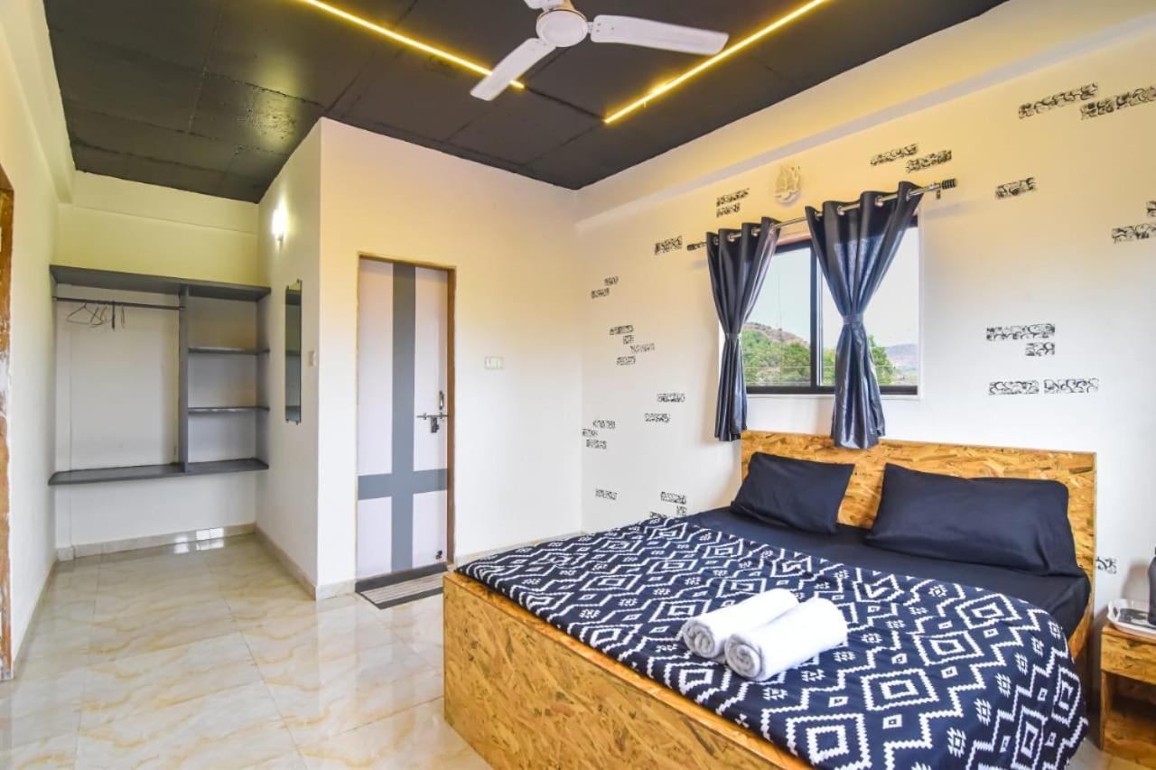 Empyrean Stay Ll 3Bhk Ll Black Horse Villa Ll Ac Ll Private Pool Ll Wifi II Lux Ll Lonavla Exterior foto