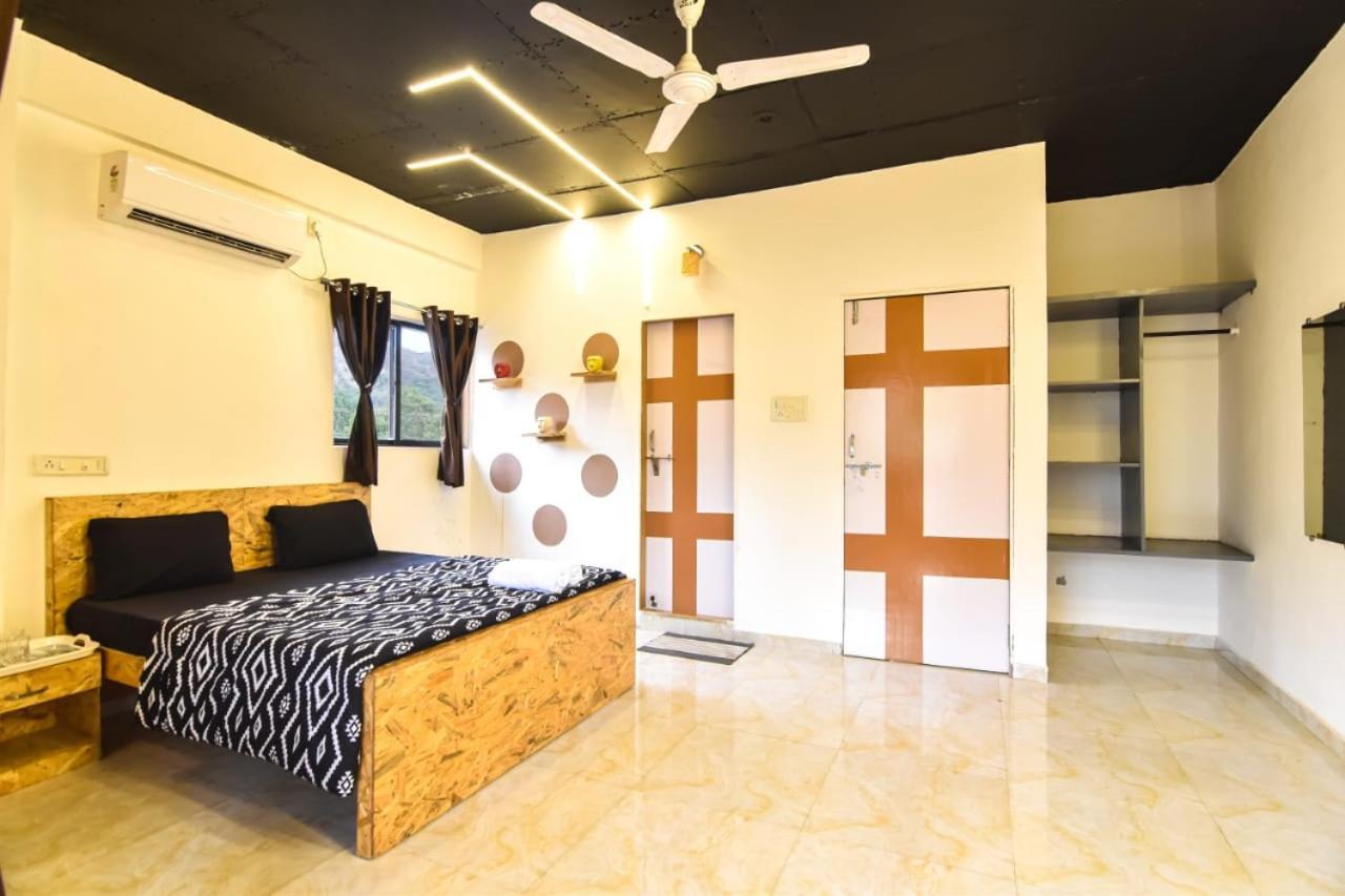 Empyrean Stay Ll 3Bhk Ll Black Horse Villa Ll Ac Ll Private Pool Ll Wifi II Lux Ll Lonavla Exterior foto